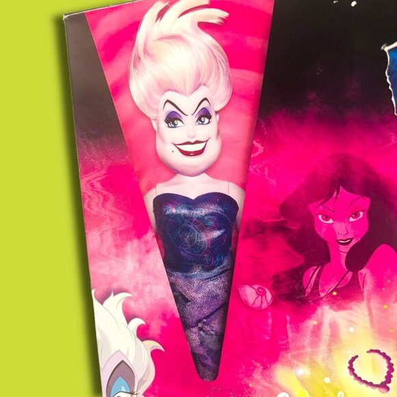 Disney Villains Ursula Fashion Doll, Accessories and Removable Clothes. Open Box - Picture 10 of 10